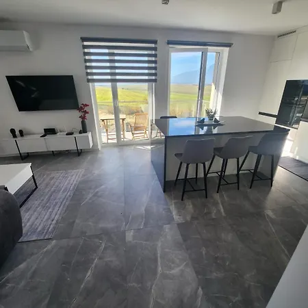 Luna Flat Daire Poprad
